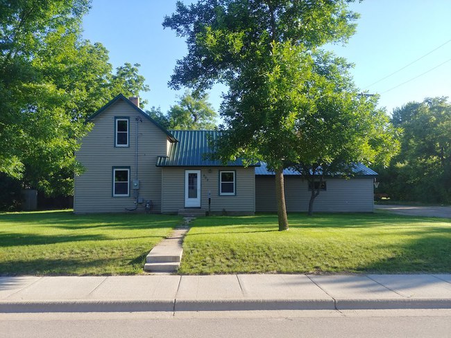 802 Business 23 W