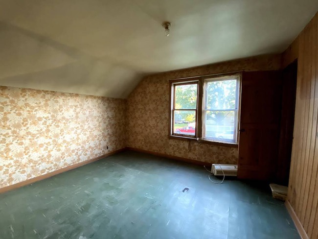 607 Augusta Ave