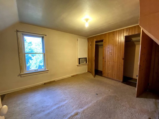 607 Augusta Ave