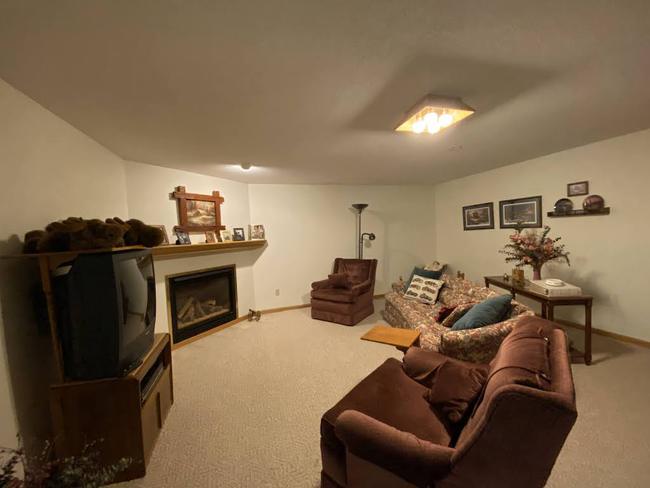 703 Paine Dr