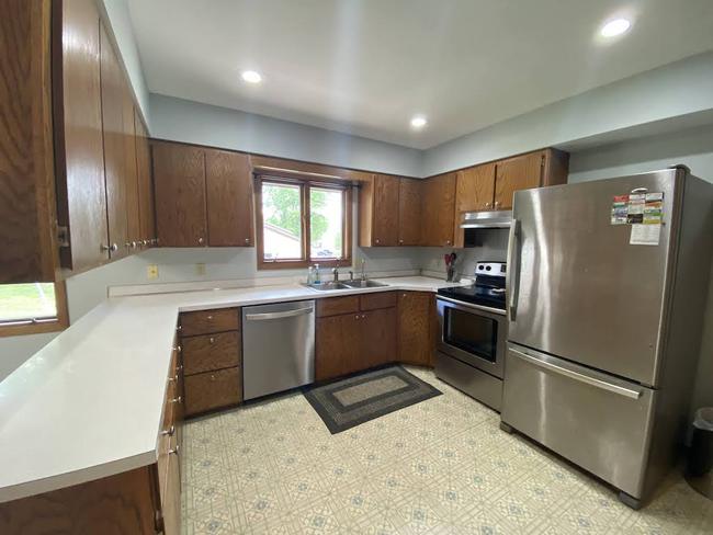127 Washburne Dr