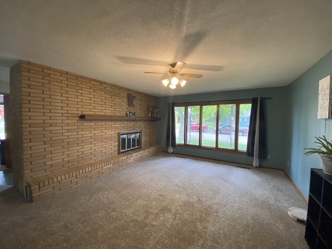 127 Washburne Dr