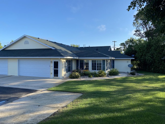 739 Paine Dr