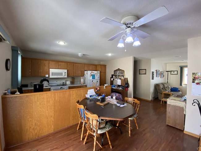 314 Minnesota Street W