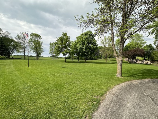 16728 Golfview Ct