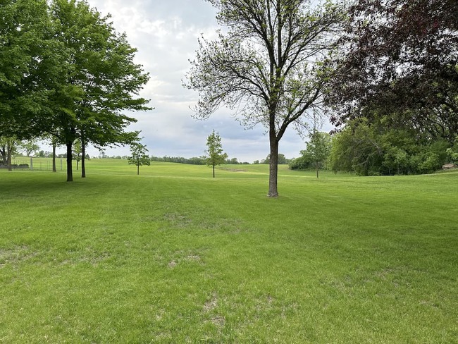 16728 Golfview Ct