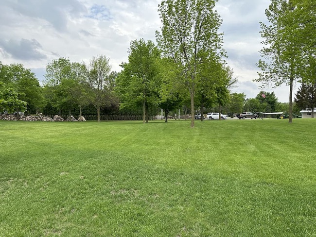 16728 Golfview Ct