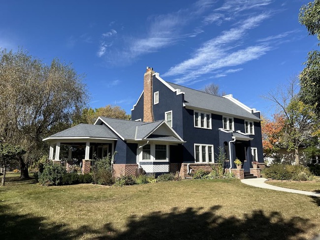 318 Washburne Ave