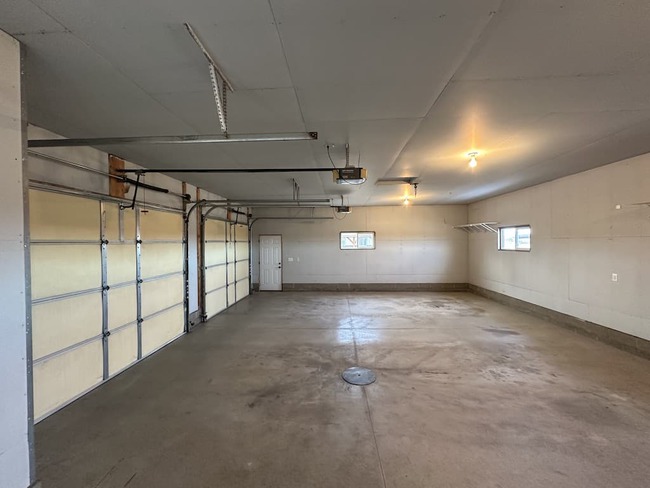 22446 Edgeton Rd