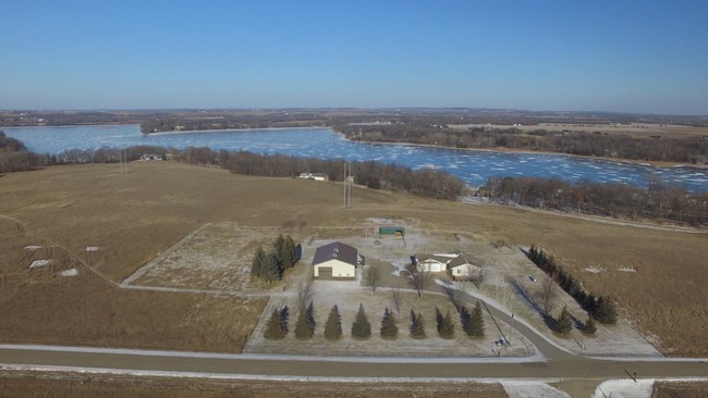 22446 Edgeton Rd