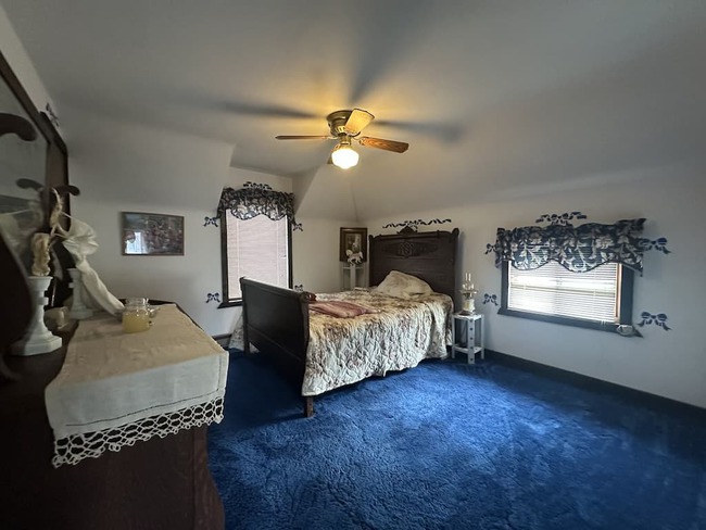 163 Central Ave W